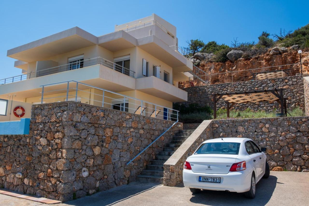 Villa Poppy Vathí エクステリア 写真